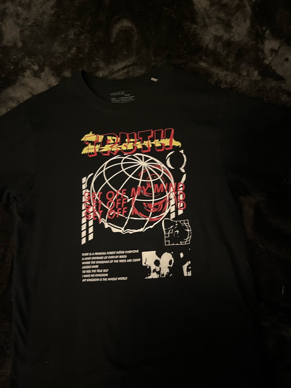 Vertical Graphic Short Sleeve Tee Black Size medium